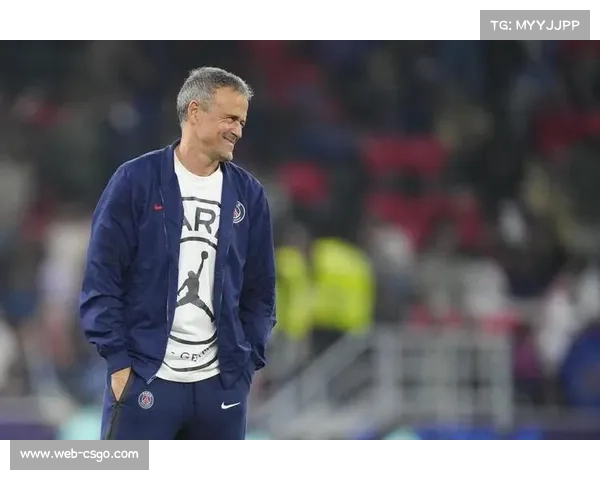 巴黎门将萨福诺夫获评12月最佳球员，洲际杯连扑四点立下奇功