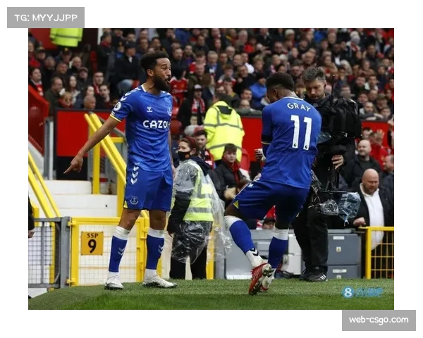 埃弗顿对阵利物浦德比战，比图比东卡力压泰亚路巴利先任正箭头